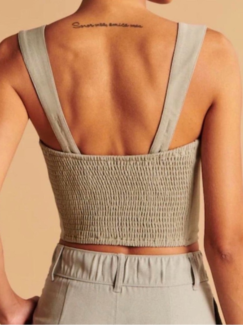 Abercrombie & Fitch Structured Square-Neck Crop Top in Sage Green - Picture 2 of 14